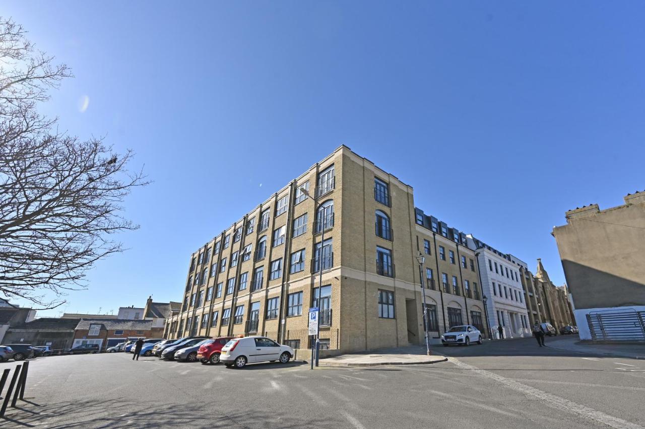 Spacious Designer 2Br Executive Apt, Near Beach & Marina, Central Location Ramsgate Exterior foto